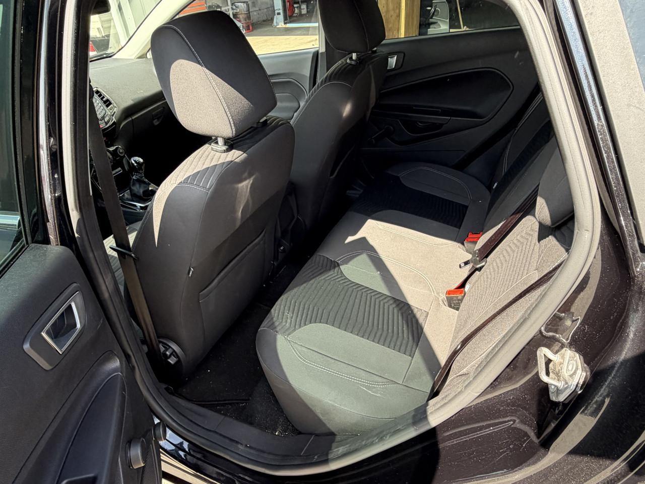 Ford Fiesta 1.0 EcoBoost Titanium Bouwjaar 2013 NAP ! ! !