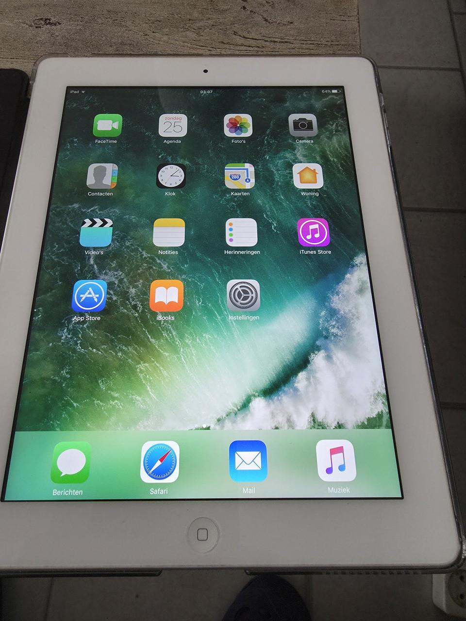 Te koop ipad model A1458  16gb