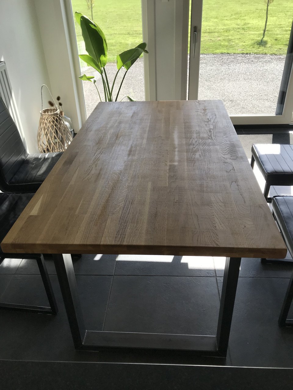 Eettafel met 4 stoelen