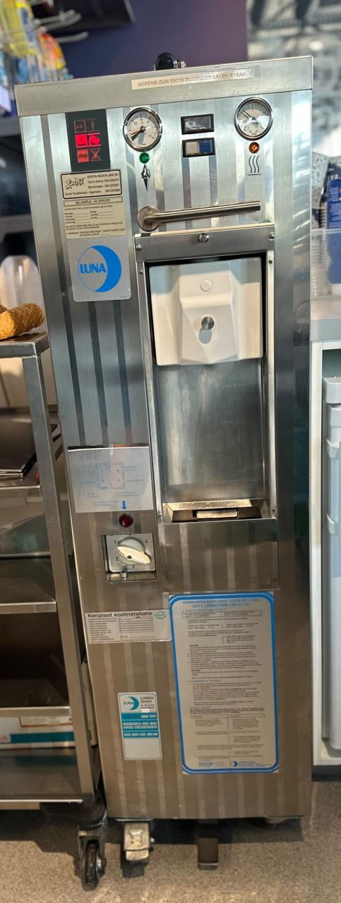 Softijsmachine Luna🍦L88 HW gereviseerde. Pasteuriserend en watergekoeld.