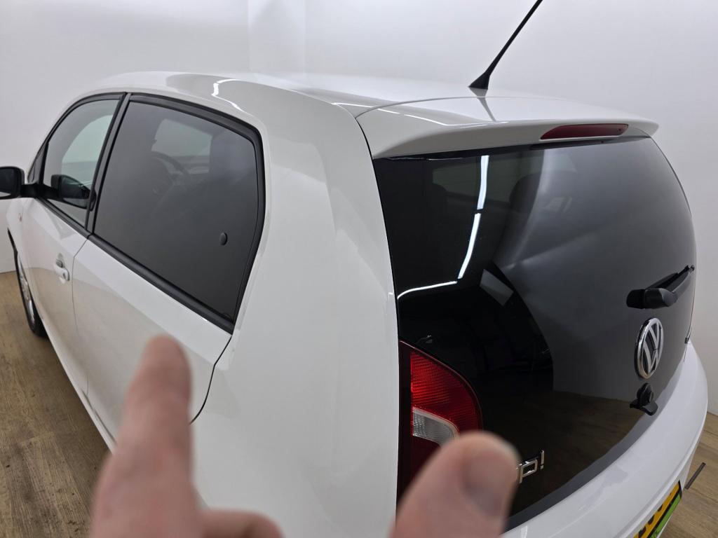 Volkswagen UP! occasion 1.0 high up! bluemotion leuke sportieve uitvoering 