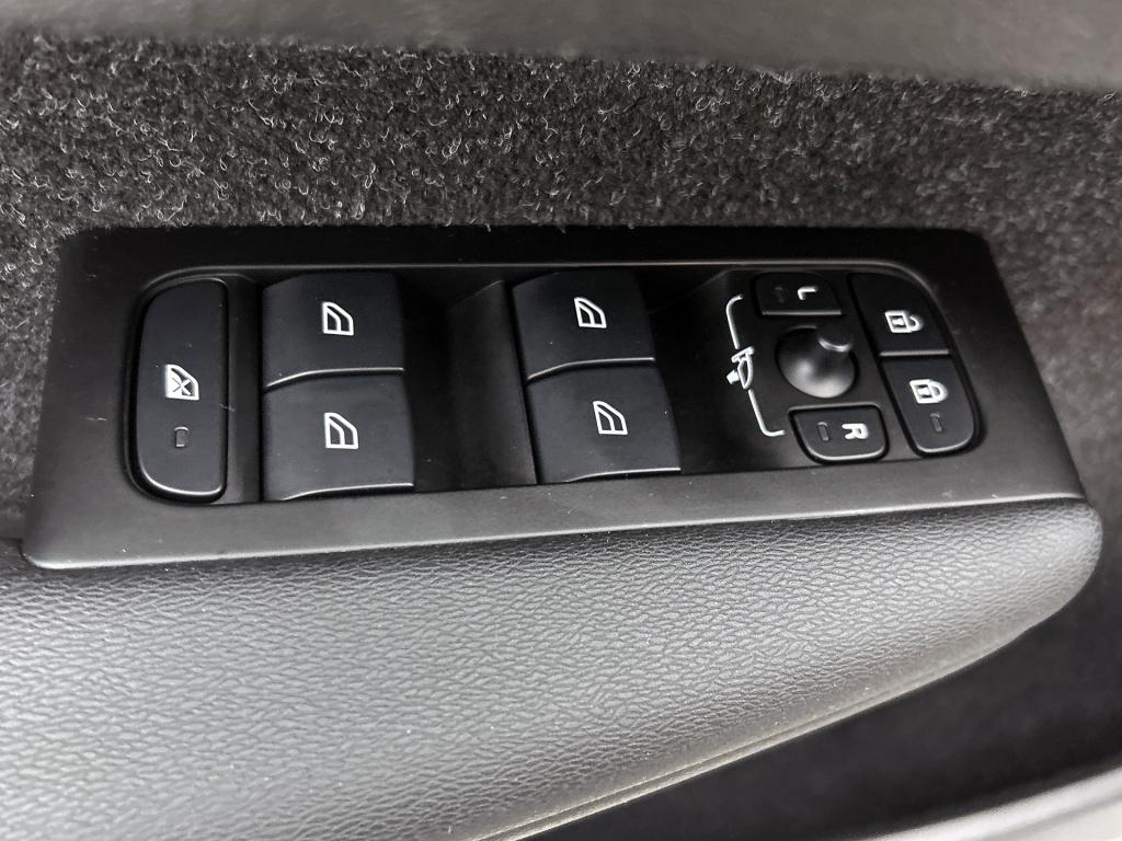 Volvo XC40 1.5 t5 recharge inscription | panoramadak | trekhaak | t5 265pk!