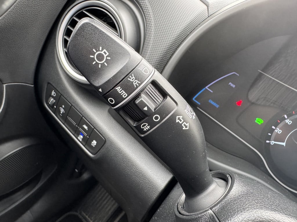 Hyundai Kona ev comf smart 39 kwh | 1e eigenaar | dealer onderhouden! |
