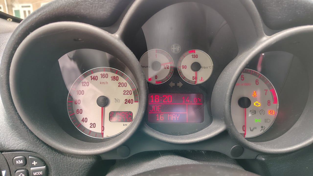 Alfa Romeo GT 1.8 Twin Spark Progression