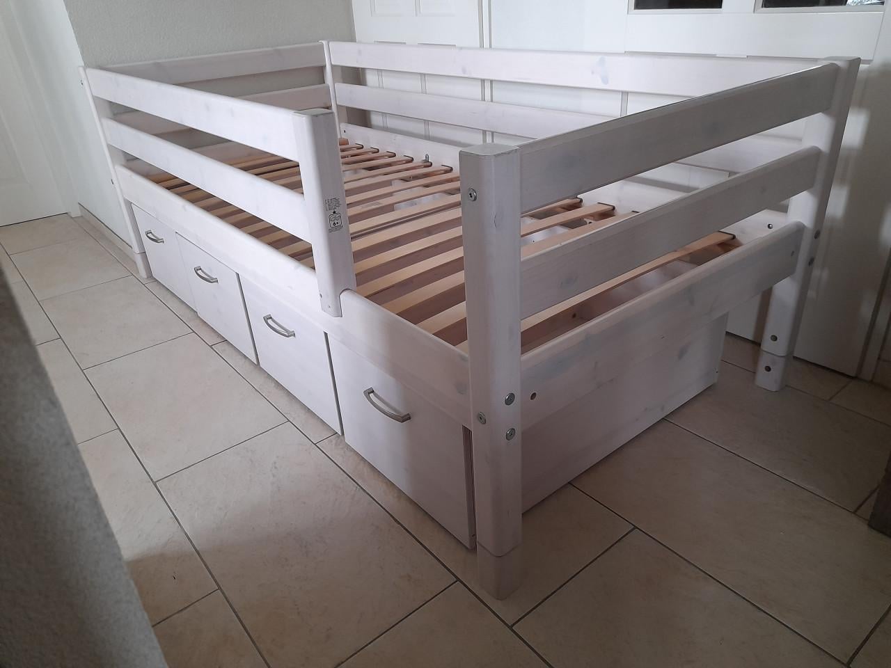 Flexa bed met laden 90 x 200 ( in goede nette staat )