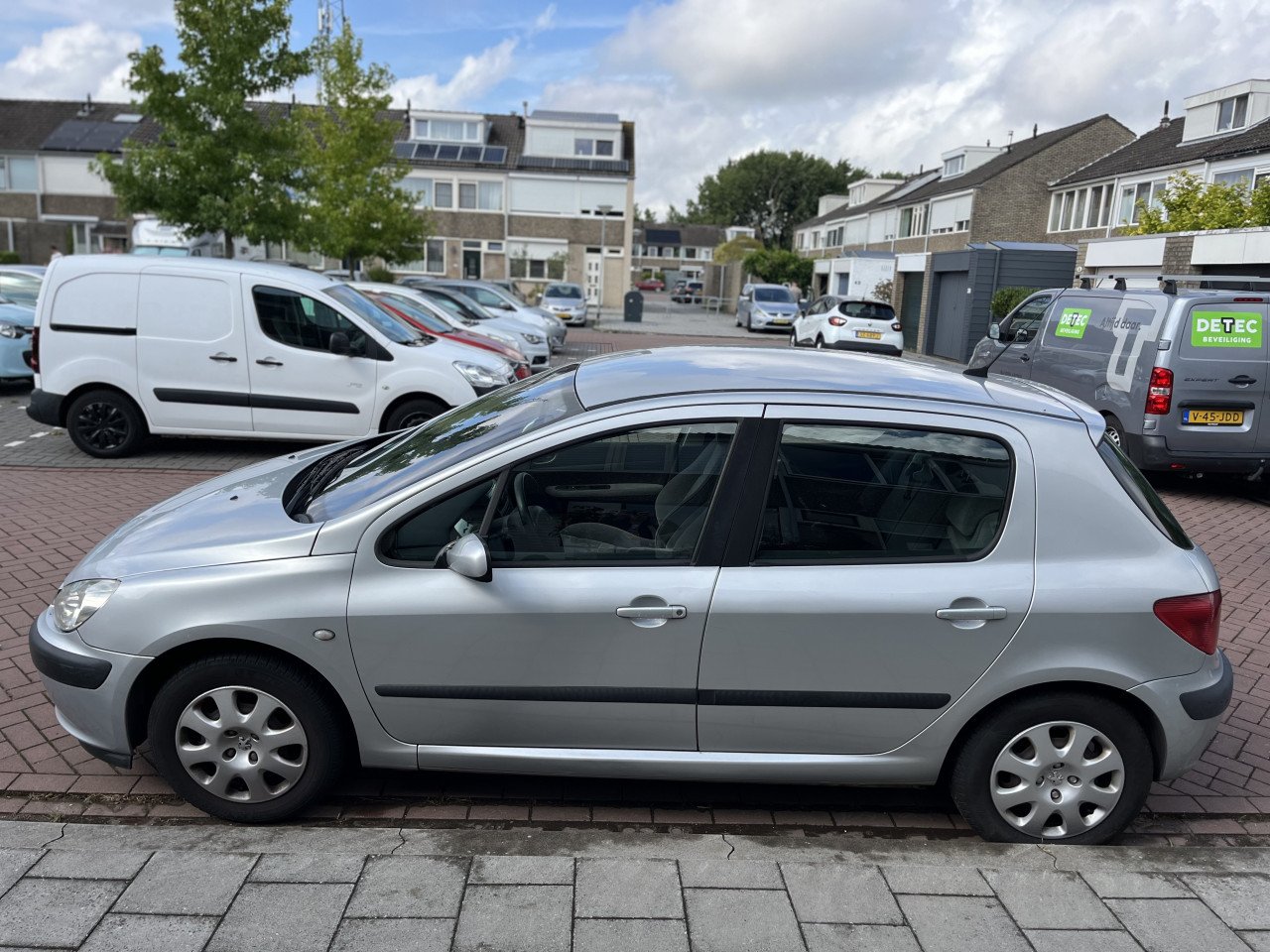 Peugeot 307 - 1.6-16V XT