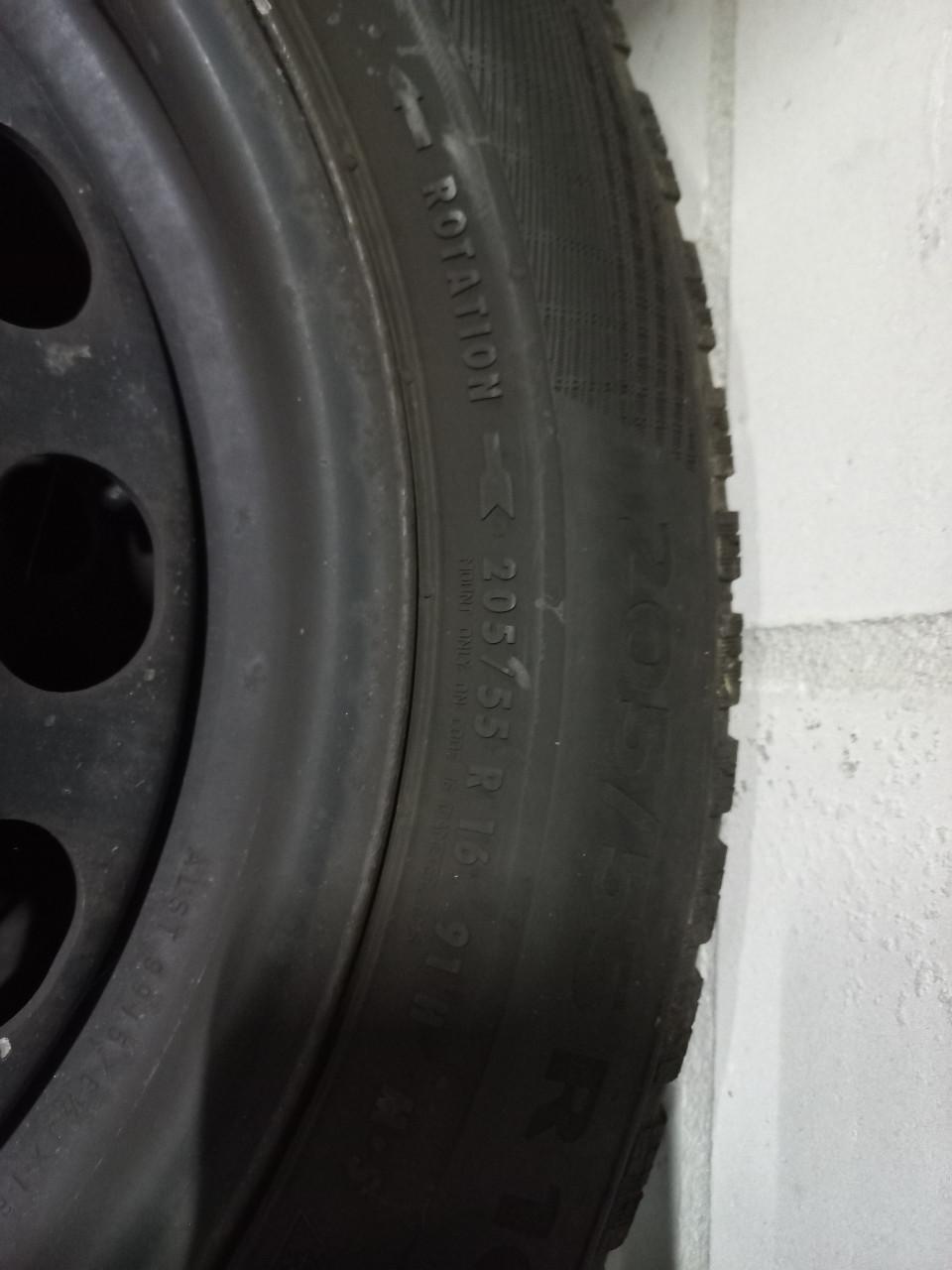 Set winterbanden 205/55/16 op velg voor Skoda, Volkswagen, Seat, Audi, enz.