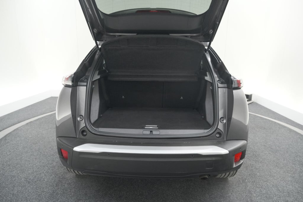 Peugeot 2008 puretech 102 allure pack | camera | apple carplay | parkeersen