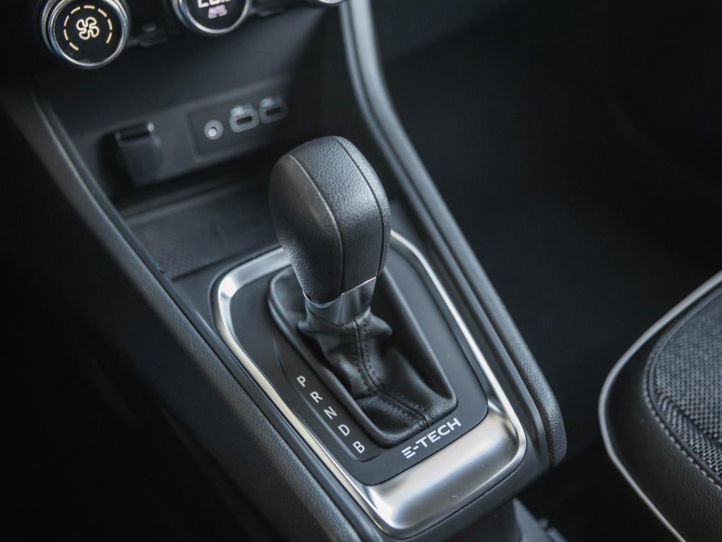 Renault Captur e-tech hybrid 145pk intens automaat
