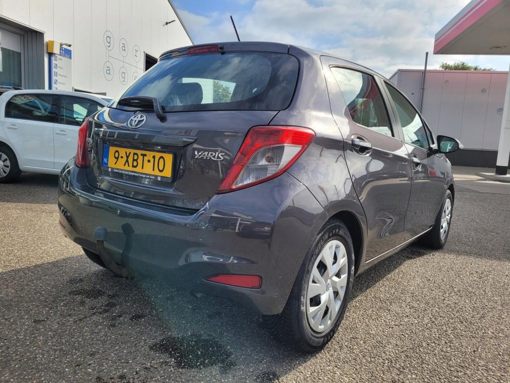 Toyota Yaris 1.3 vvt-i now
