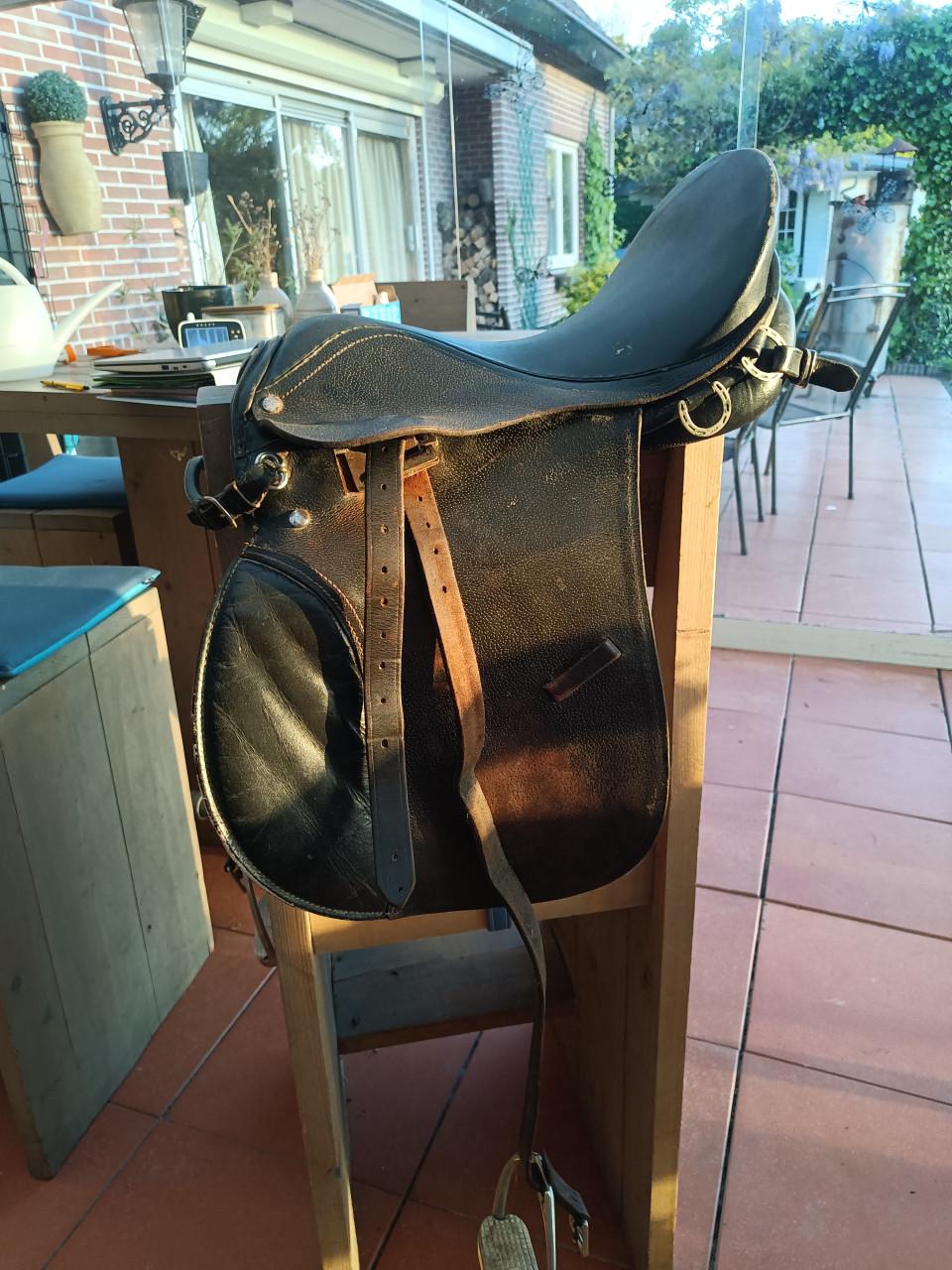 Veelzijdigheid zadel shetlander (leer) 15 inch