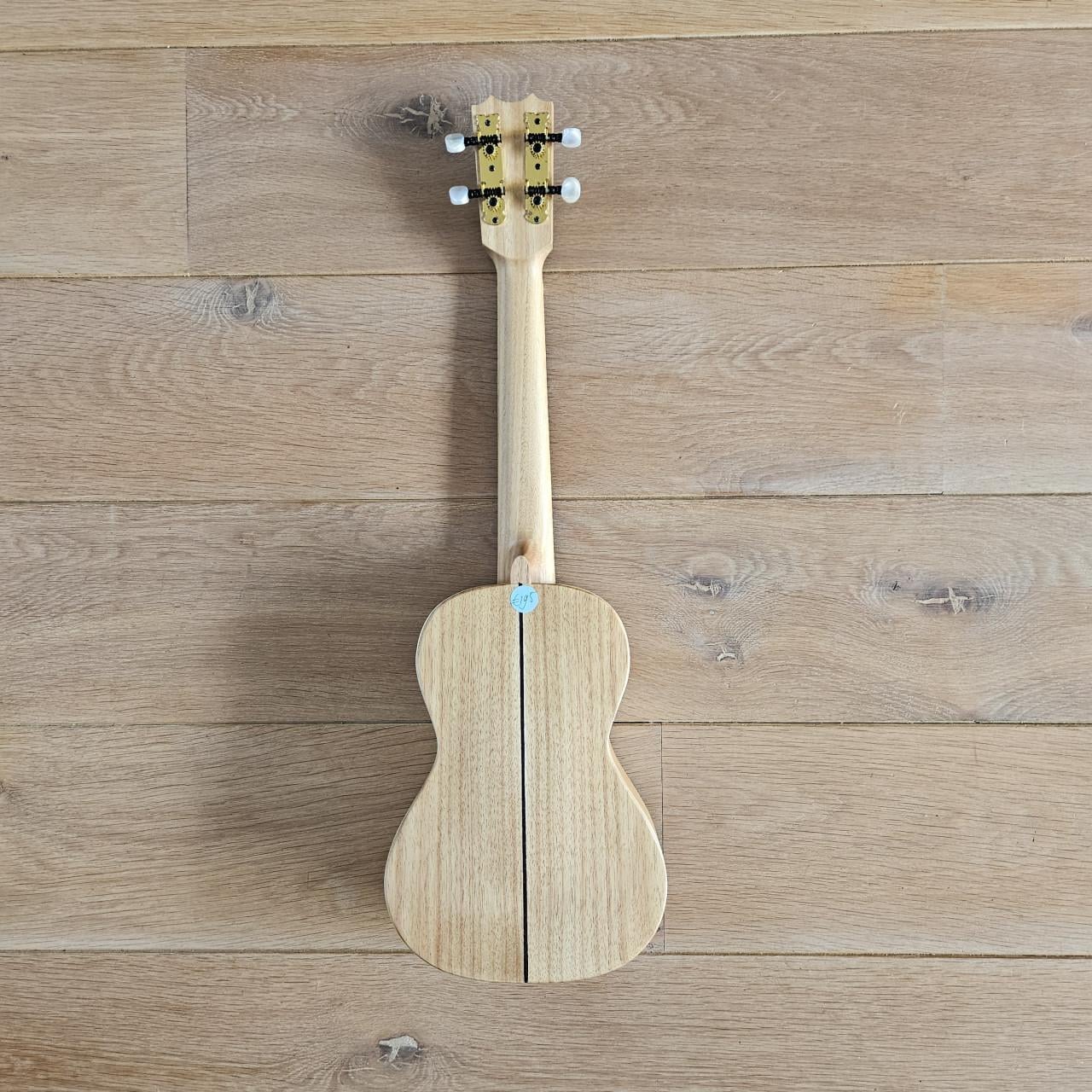 Prachtig nieuwe ukelele met gratis alle benodigde accessoires