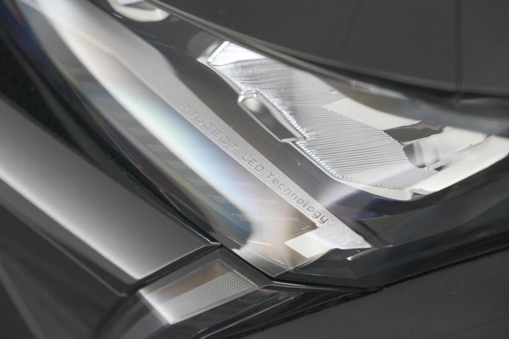 Peugeot 408 hybrid 136 e-dcs6 allure | 360 camera | navigatie | parkeersens