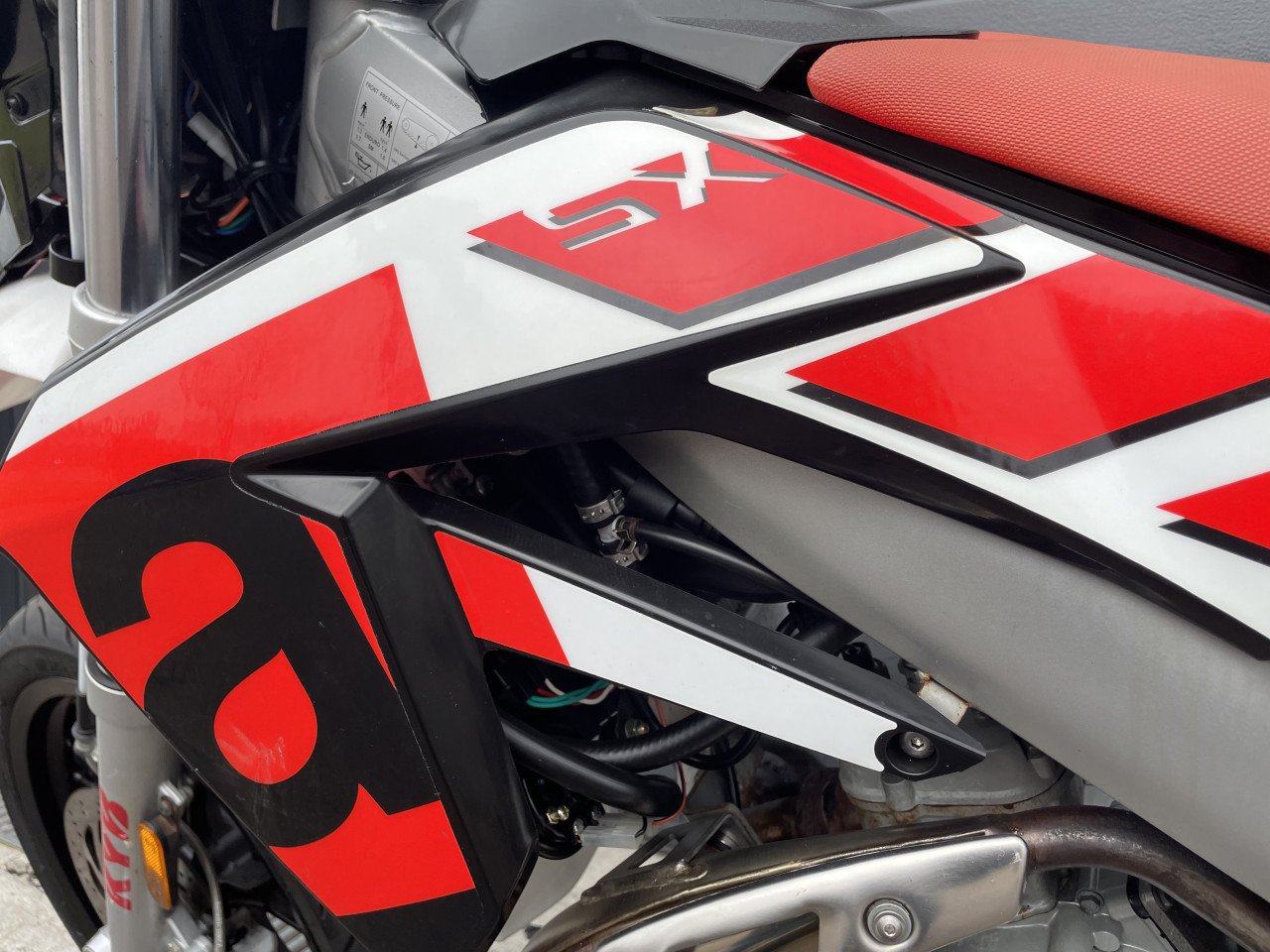 APRILIA SX 50 4230 KM SCHAKEL BROMMER