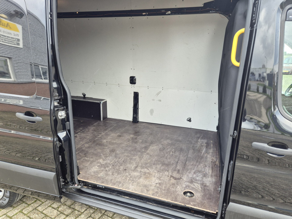Ford Transit 350 2.0 tdci l3h3 automaat trend