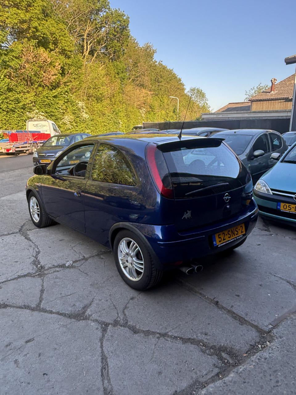 Opel corsa lage kilometerstand