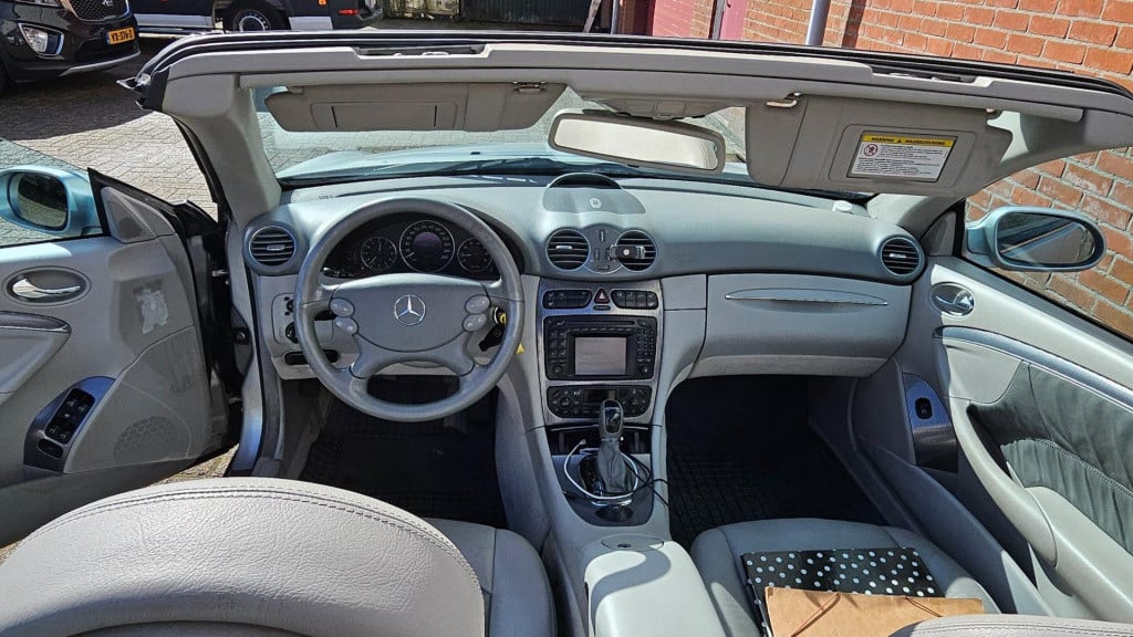 Mercedes-Benz Clk-klasse coupé 200 k. elegance