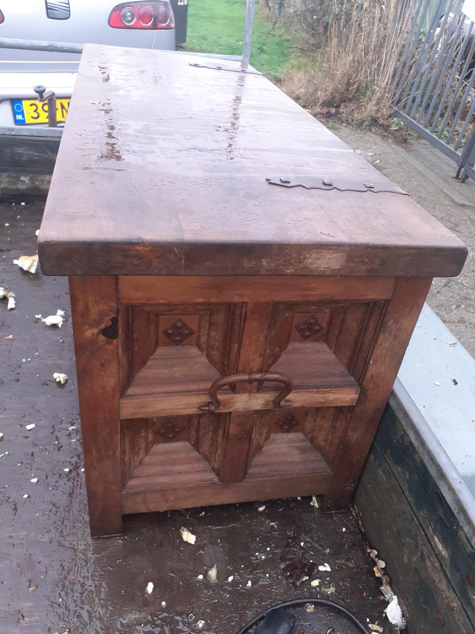 Mooie kwaliteit massief *** DEKENKIST ***  of TV - Salon tafel..?