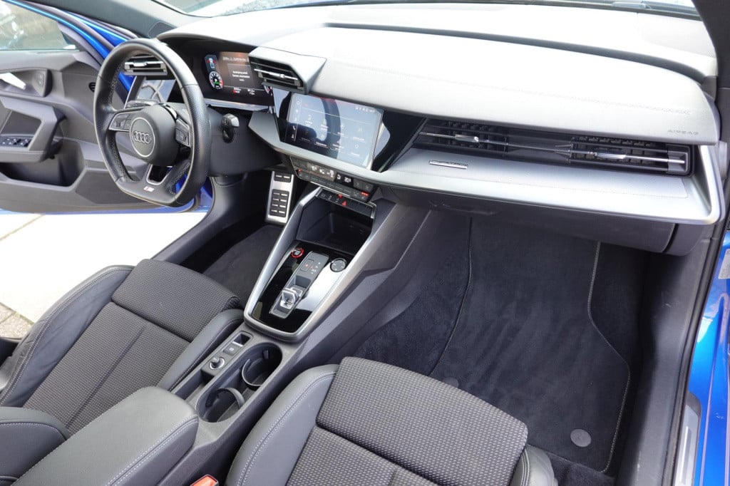 Audi S3 limousine 2.0 tfsi 310 pk ! quattro