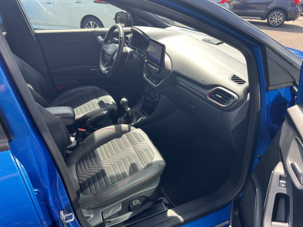 Ford Puma 1.0i ecoboost hybrid 155pk st-line x , 19 inch velgen , winterpac