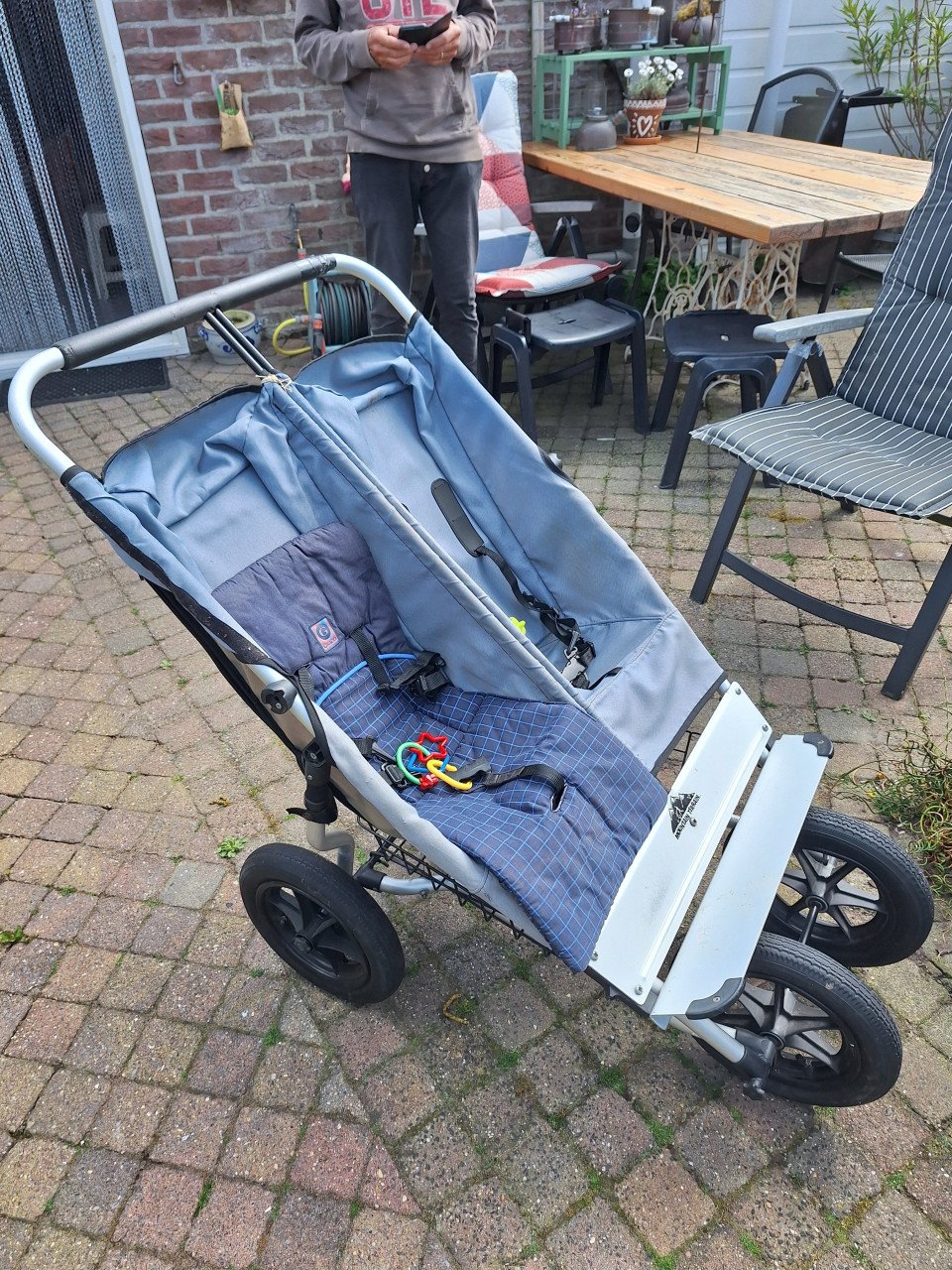 Te koop: dubbele opvouwbare buggy/wandelwagen