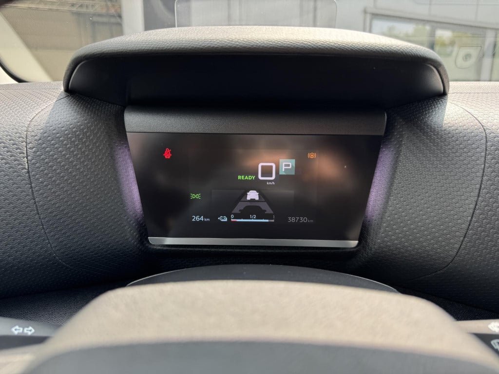 Citroen Ë-c4 shine 50 kwh | trekhaak afneembaar | panoramadak | stoelverwar