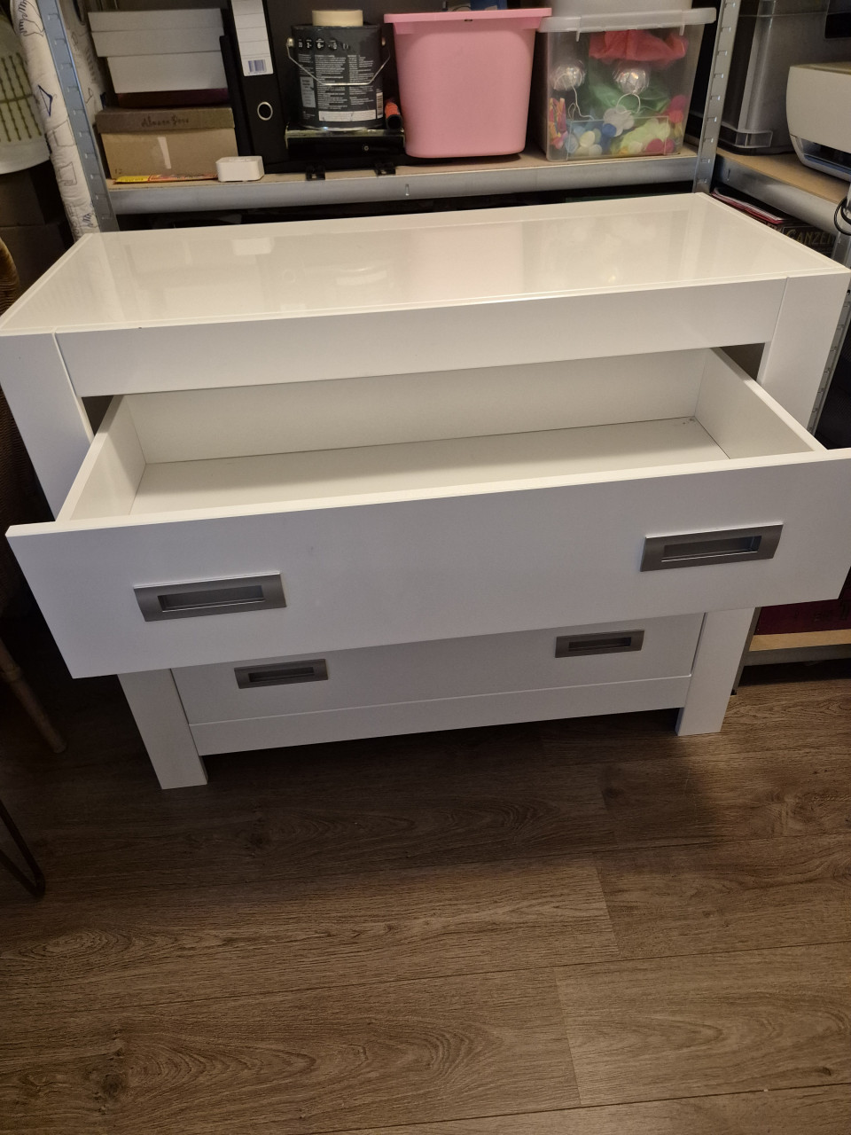 Commode.