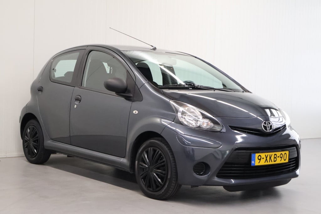 Toyota Aygo 1.0 vvt-i now