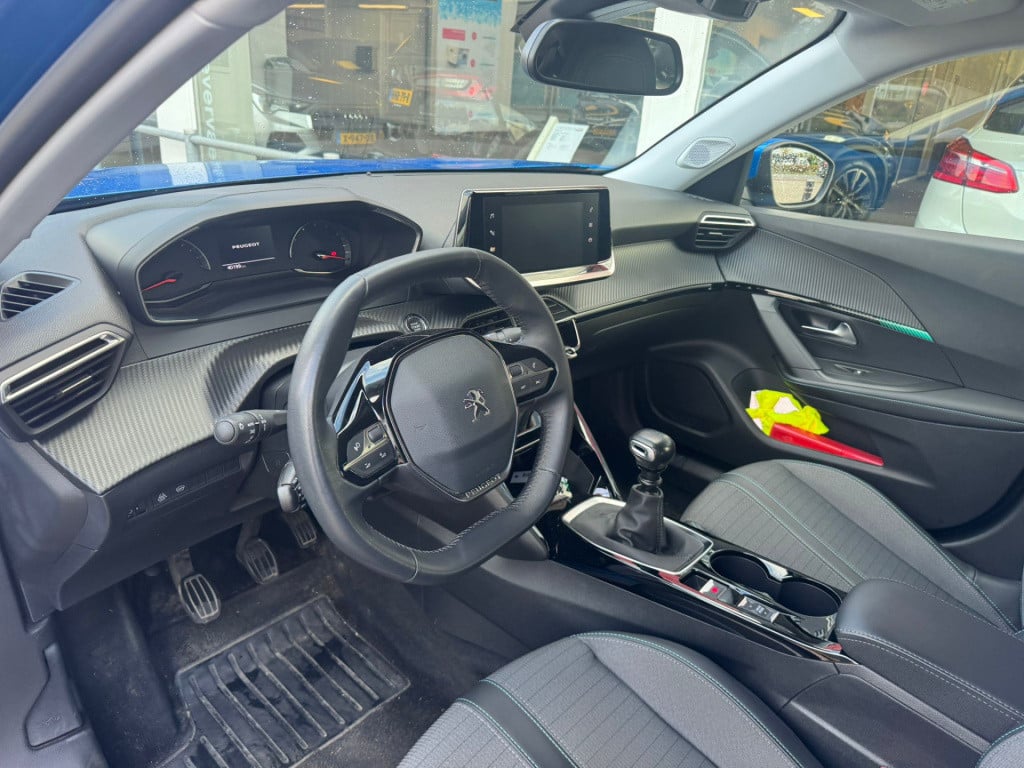 Peugeot 2008 1.2 puretech allure