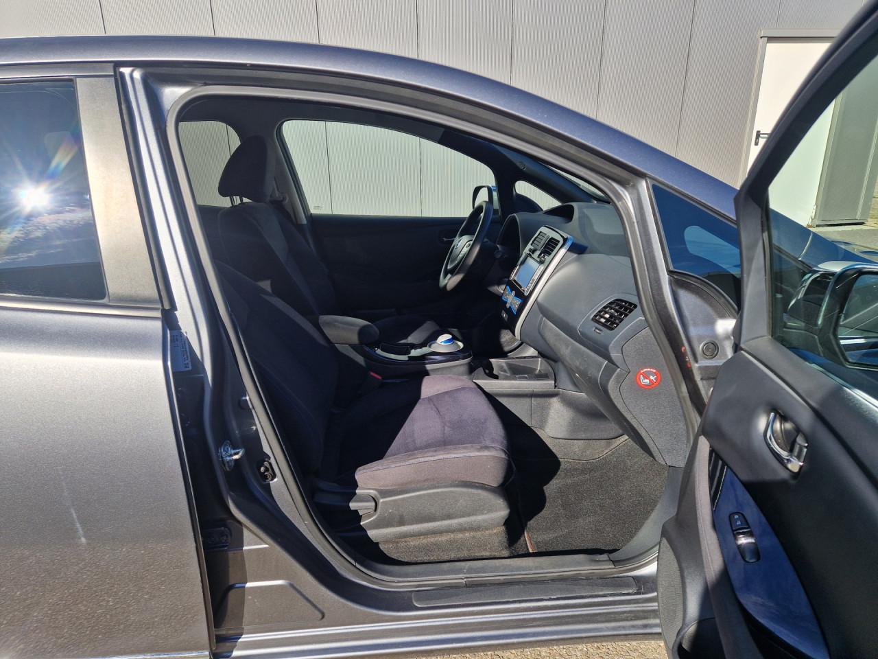 Nissan LEAF Acenta 24 kWh