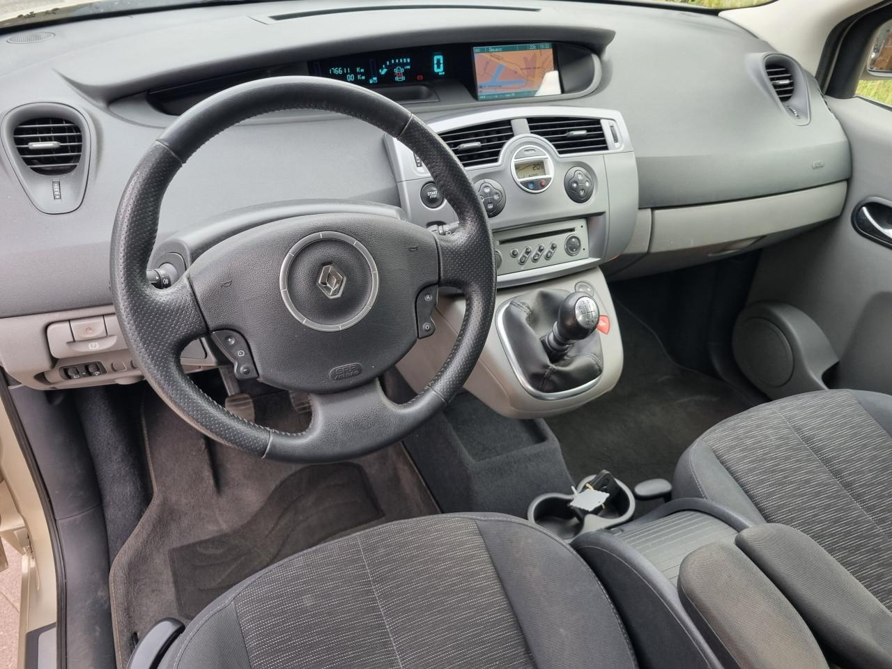 Renault Scénic 1.6-16V Tech Line | 2e Eigenaar | Keyless Go | Trekhaak