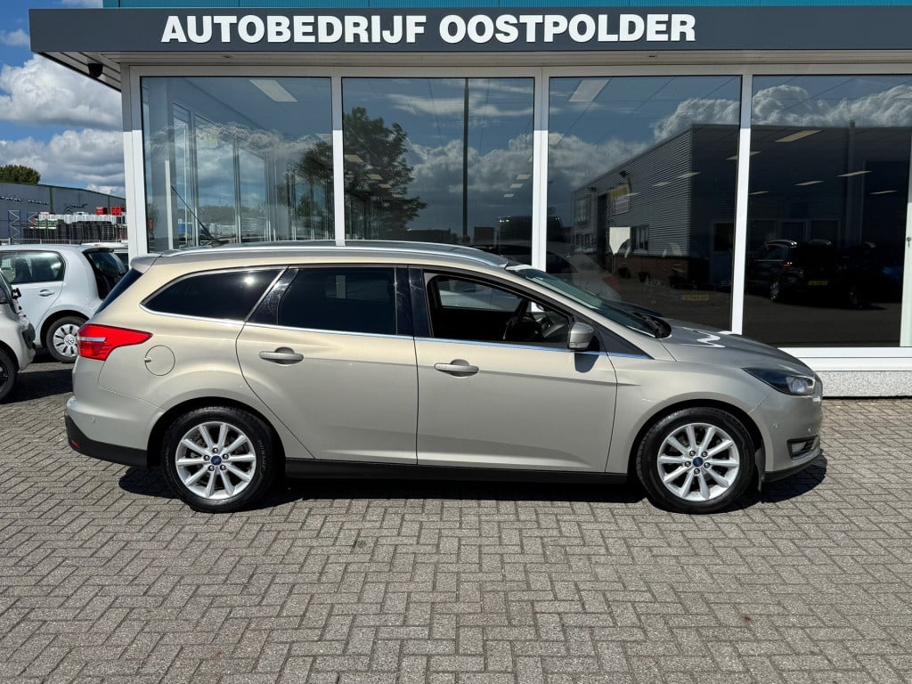 Ford Focus wagon 1.5 titanium edition