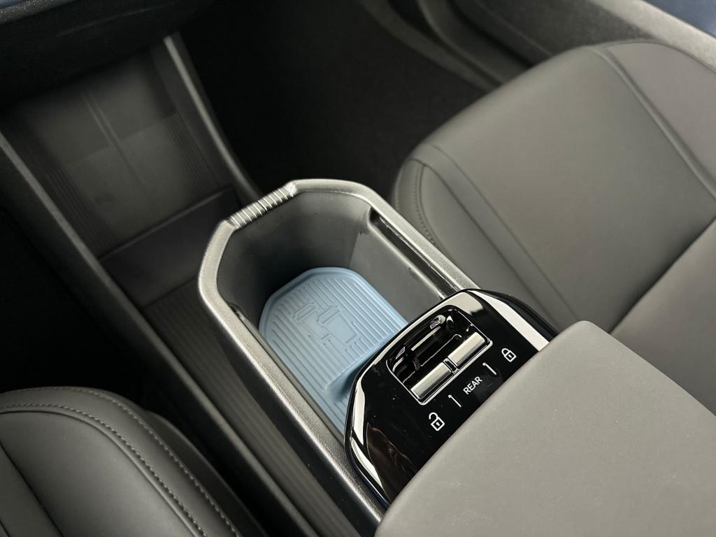 Volvo Ex30 plus europa black edition