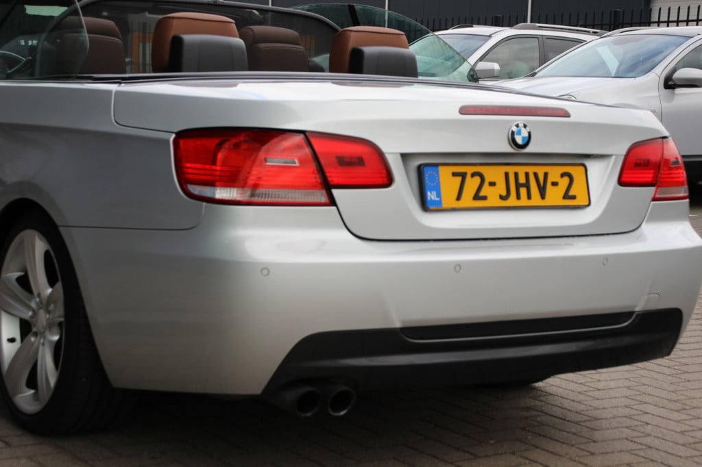 BMW 3-serie cabrio 330d executive | leder | navi | btw