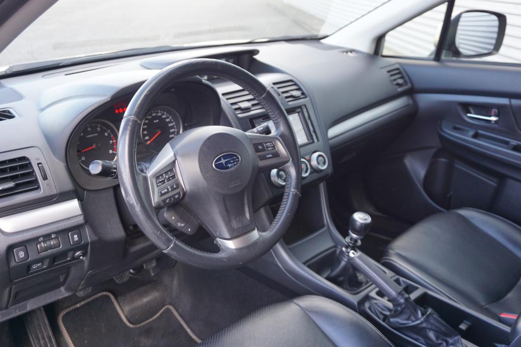 Subaru Xv 2.0i luxury awd airco / navi / cruise / camera / leder / parkeers