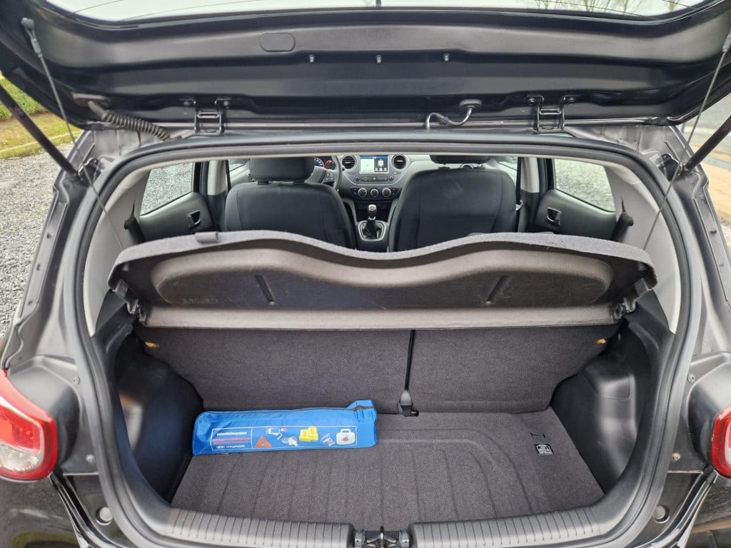 Hyundai I 10 1.0i comfort | carplay | bluetooth | cruise control | navigati