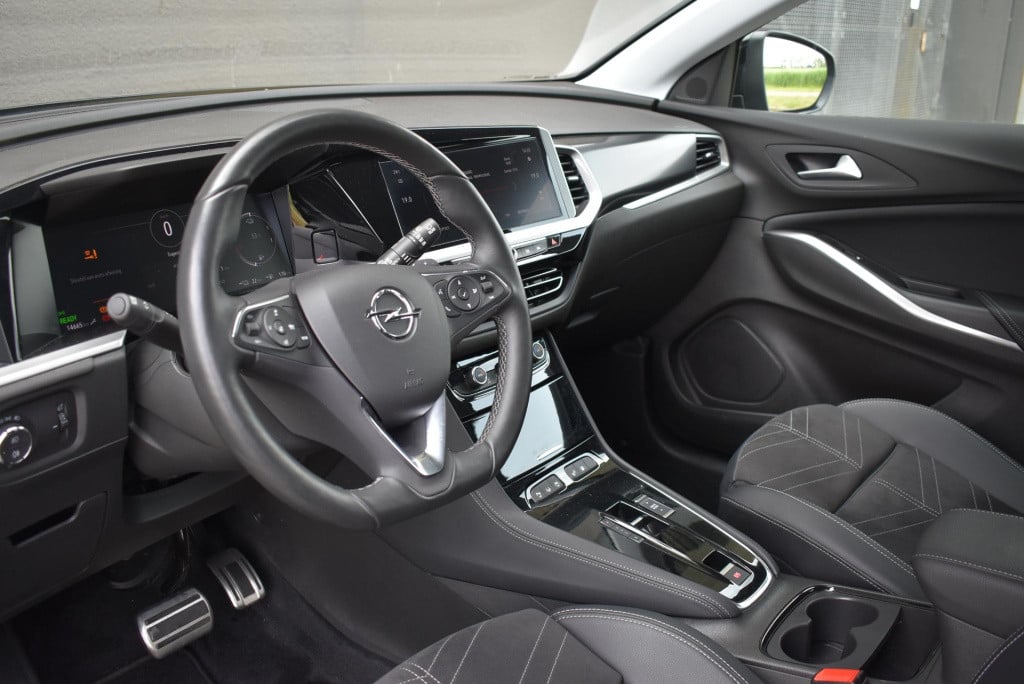 Opel Grandland 1.6 turbo plug-in hybrid gs 225pk | navi | camera | elektr. 