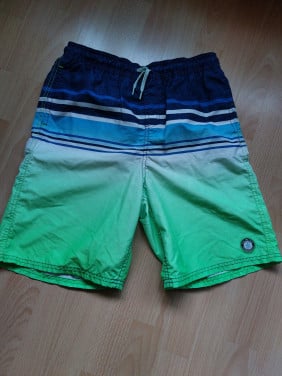 Stoere zwemshort maat 176