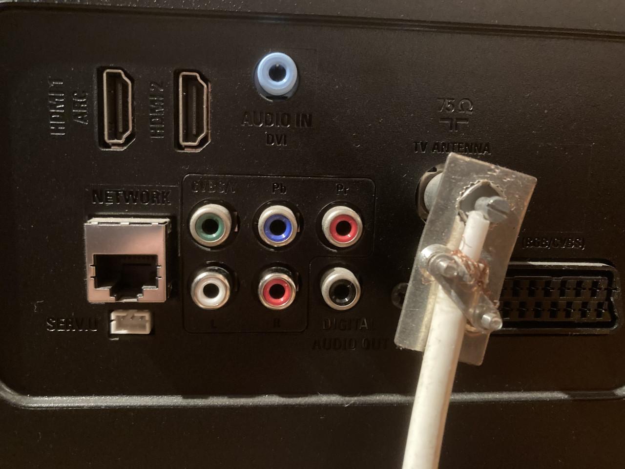 Philips 32 PFL4208H/12 HD smart tv met Ci+module en Delta kaart