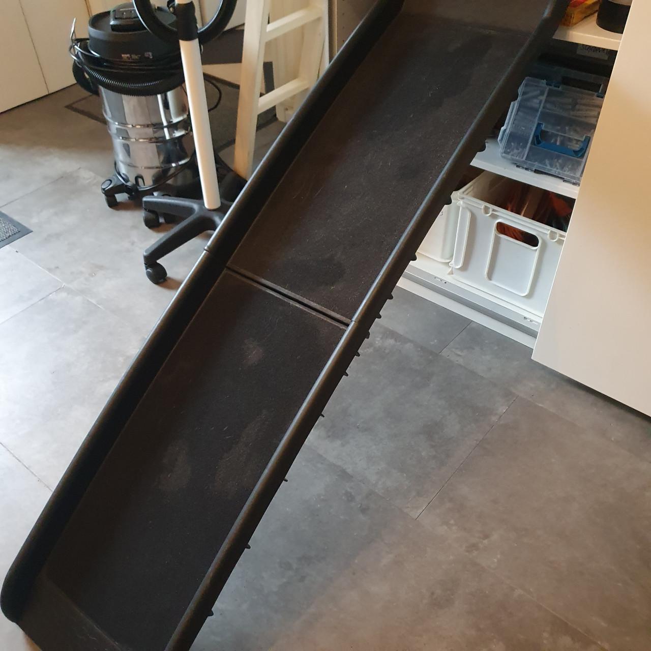 Hondenloopplank voor auto