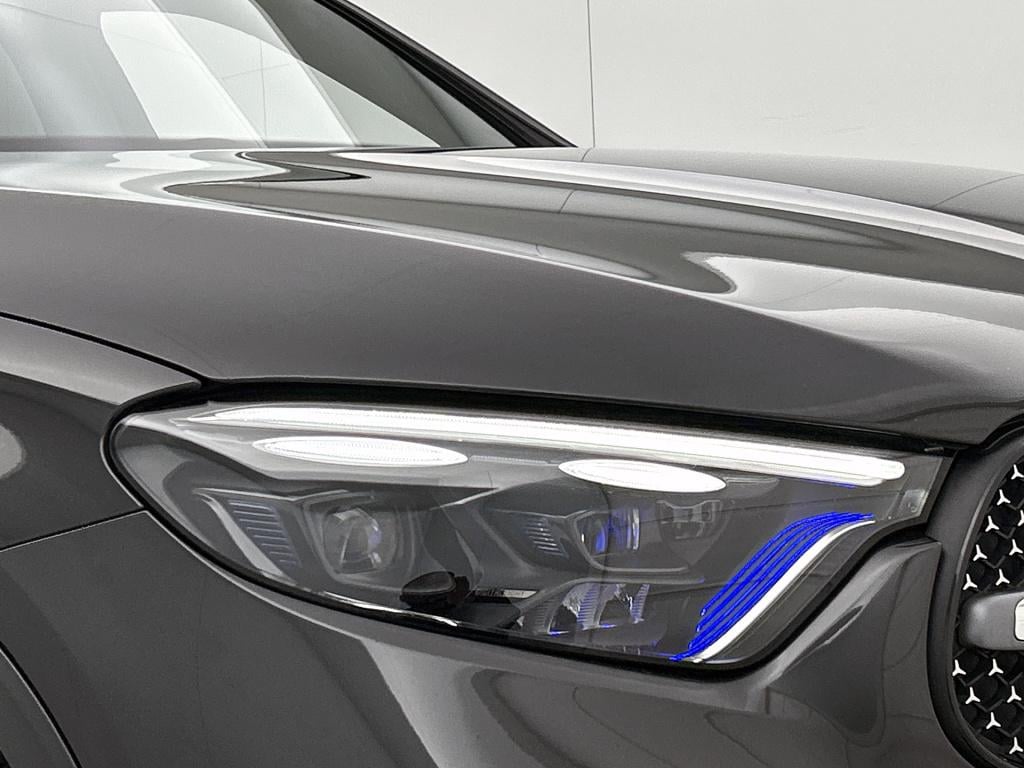 Mercedes-Benz Glc 300e 4matic amg plug-in hybride | panoramadak | trekhaak 