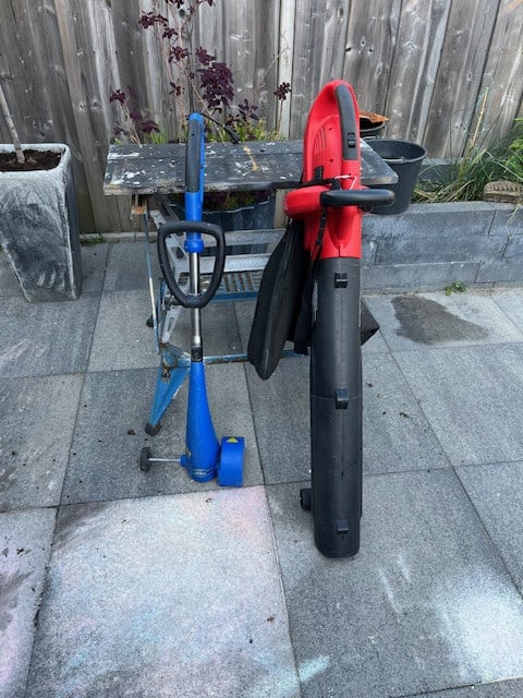 Te koop, bladblazer/zuiger, randentrimmer