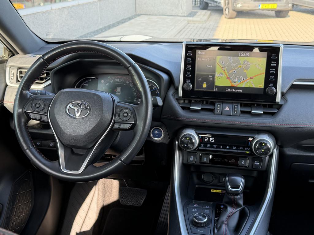 Toyota Rav4 2.5 plug-in hybrid awd style | trekhaak | head-up | bear-lock |