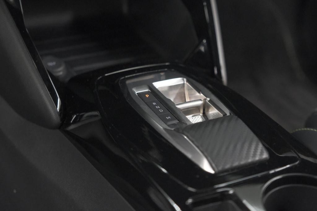 Peugeot 2008 puretech 130 eat8 gt | 360 camera | stoelmassage | adaptieve c