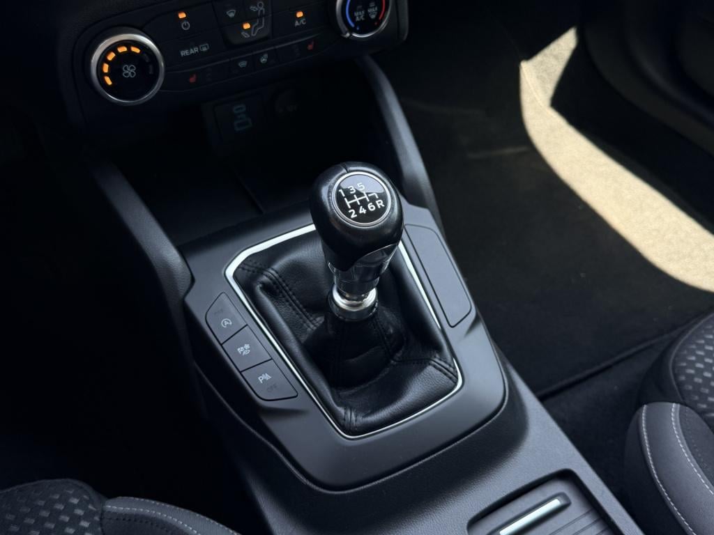 Ford Focus wagon 1.0 ecoboost connected stoel/stuur/voorruit verwarming | a