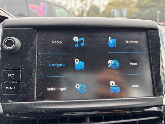 Peugeot 208 blue lion 1.2 pt-82pk 5d navigatie&bluetooth&apple carplay&andr