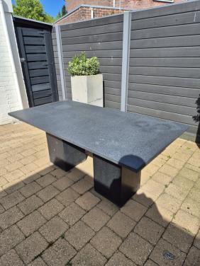 Tuintafel van graniet