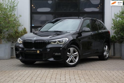 BMW X1 sdrive18i m sport - pano - leder - led - headup - navi plus - full o