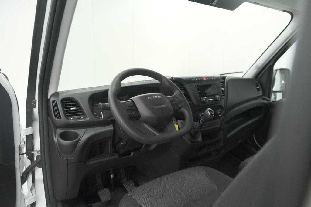 Iveco Daily 35s16v 2.3 410 h2 | direct leverbaar | complete betimmering laa