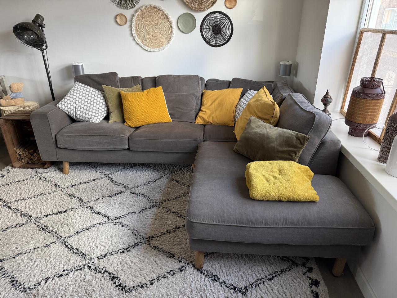 Mooie hoekbank (relaxed/plof bank)